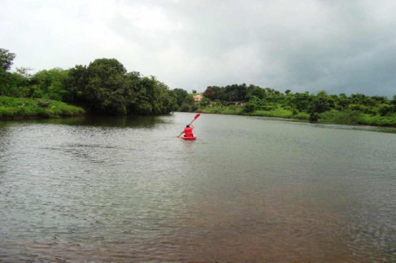 U Rivergate Karjat Esterno foto