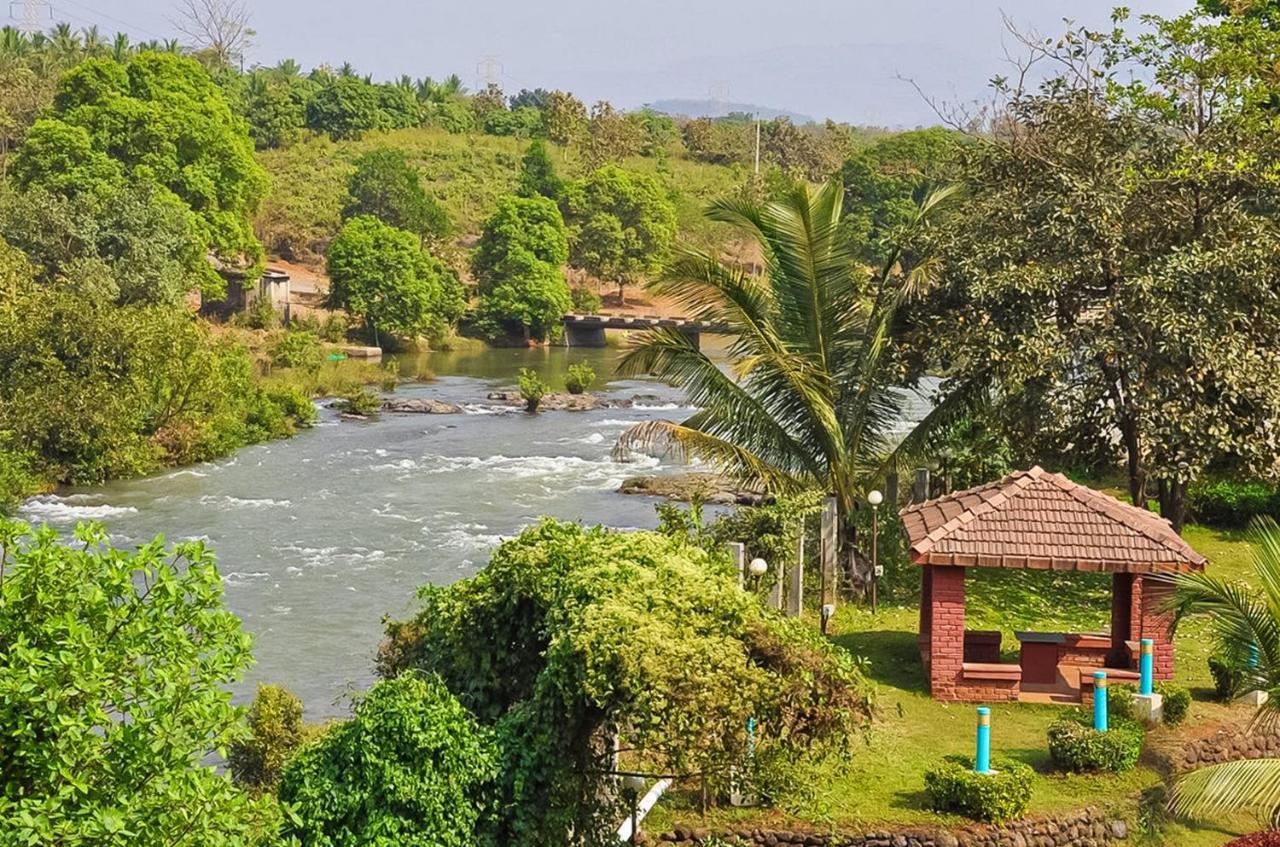 U Rivergate Karjat Esterno foto